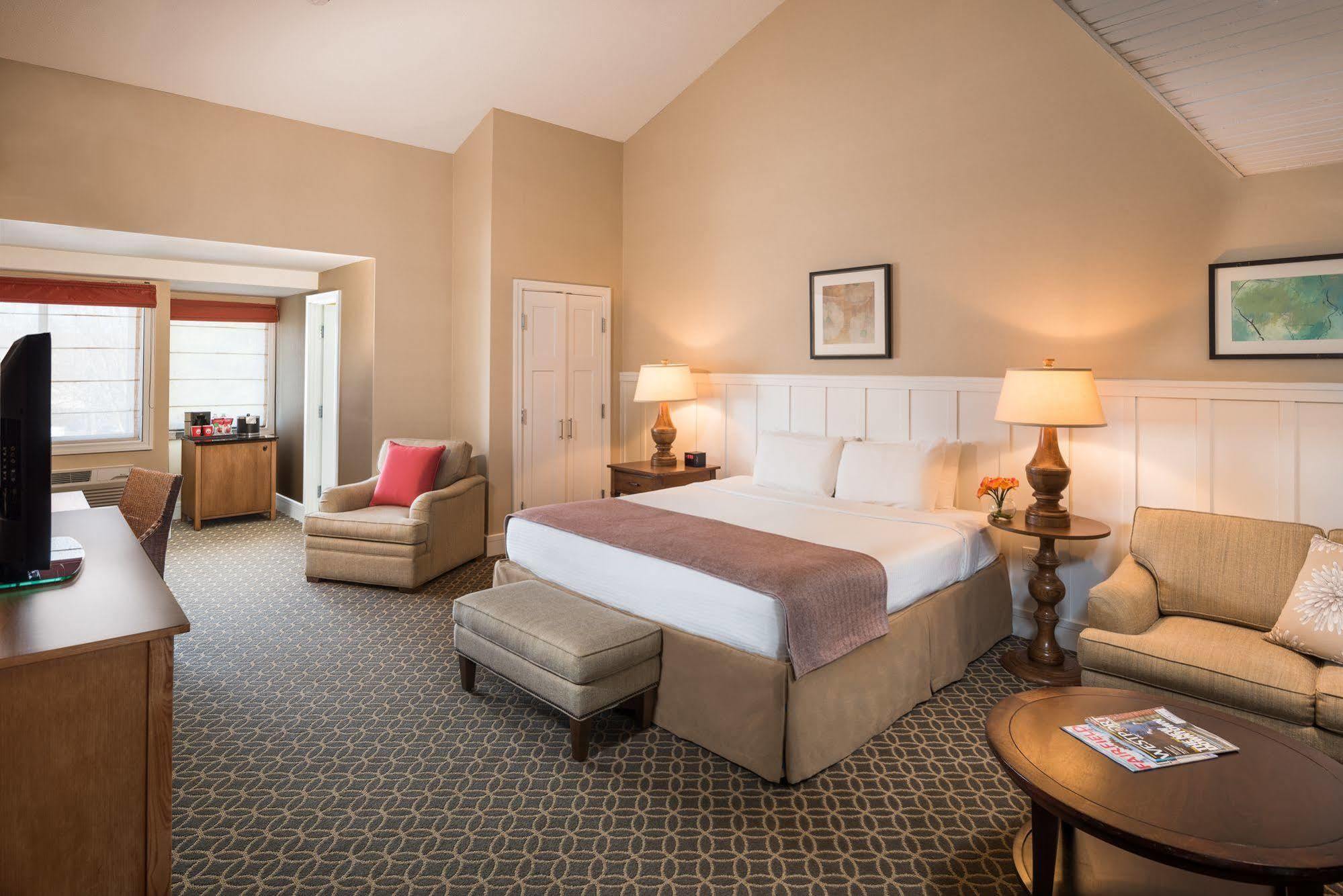The Westport Inn, An Ascend Hotel Collection Member Экстерьер фото