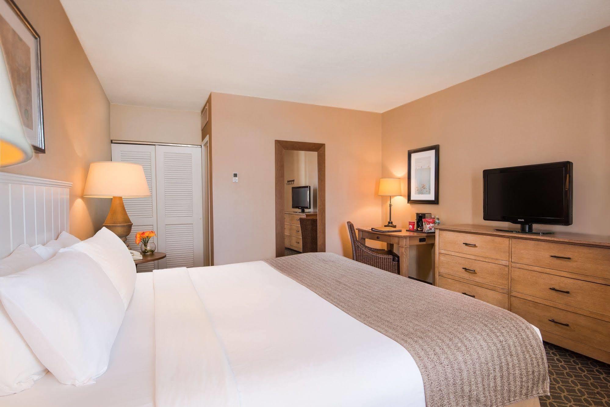 The Westport Inn, An Ascend Hotel Collection Member Экстерьер фото