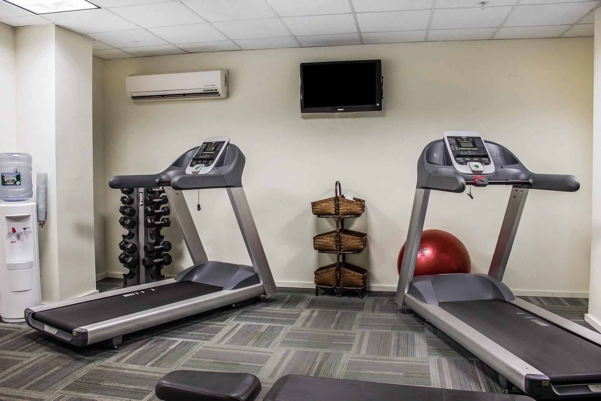 The Westport Inn, An Ascend Hotel Collection Member Экстерьер фото